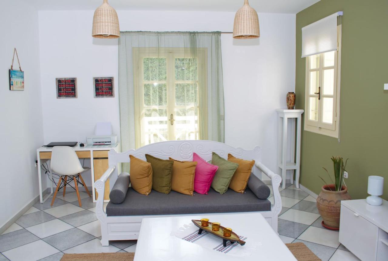 Camara Hotel Agios Prokopios  Buitenkant foto