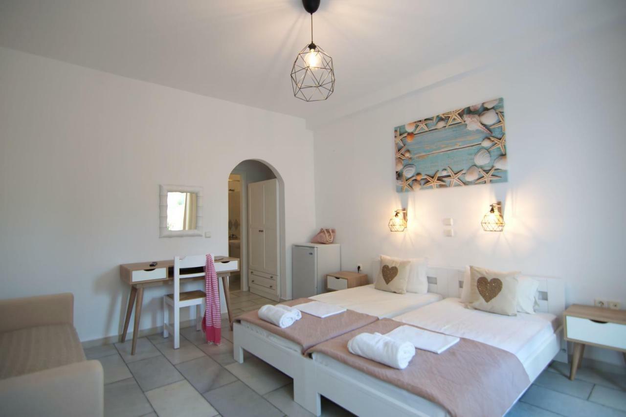 Camara Hotel Agios Prokopios  Buitenkant foto